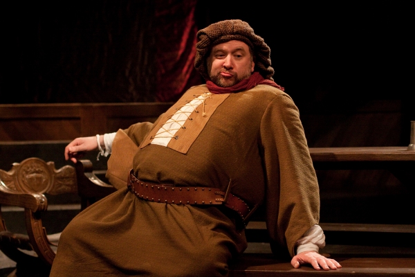 Peter Pryor as Sir John Falstaff. Photo